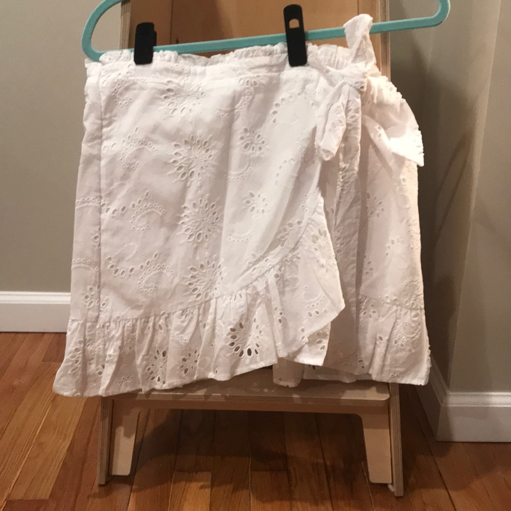 Versona white eyelet skirt size XL